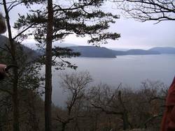 Blick über den See
Wandergruppe unterwegs Blick über den See
Wandergruppe unterwegs
